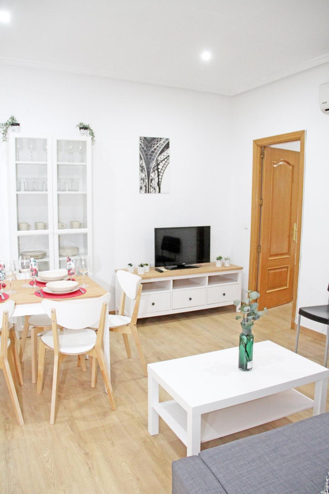 Lujosos Apartamentos En El Centro De Madrid Exterior foto